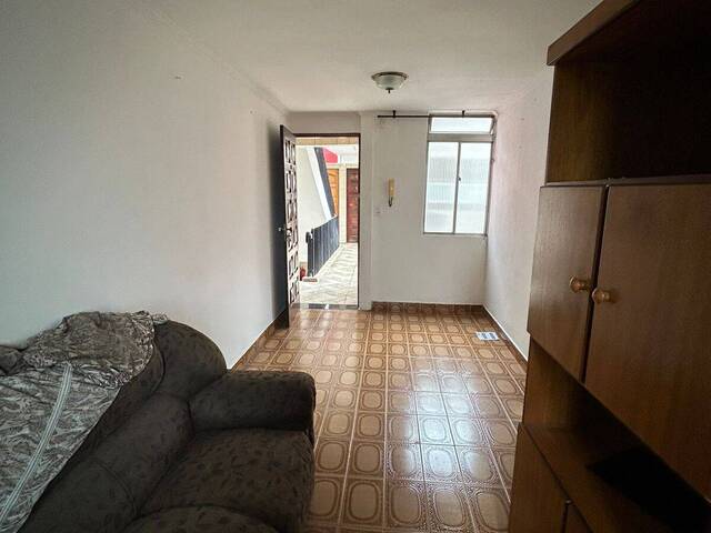 #495 - Apartamento para Venda em Carapicuíba - SP - 2